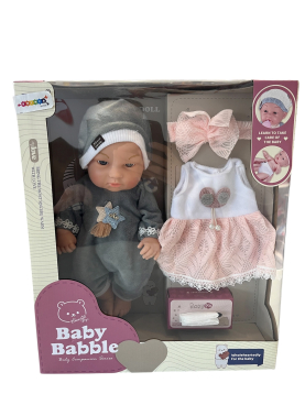 Boneca com acessórios