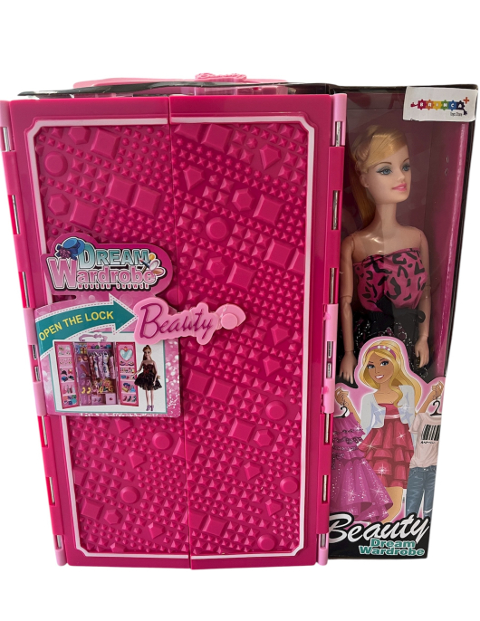 Roupeiro com Boneca